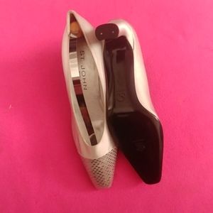ST. John. Shoes